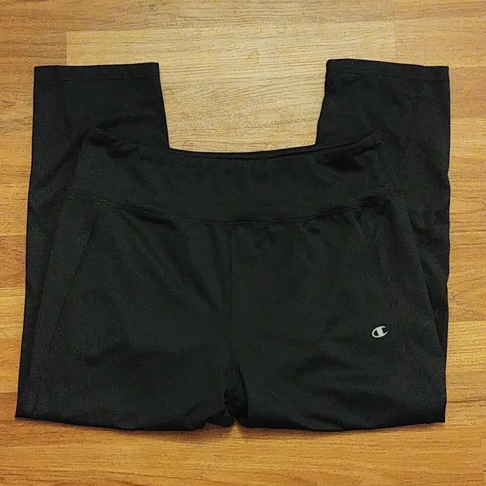 Champion Women's 3/4  Length Leggings